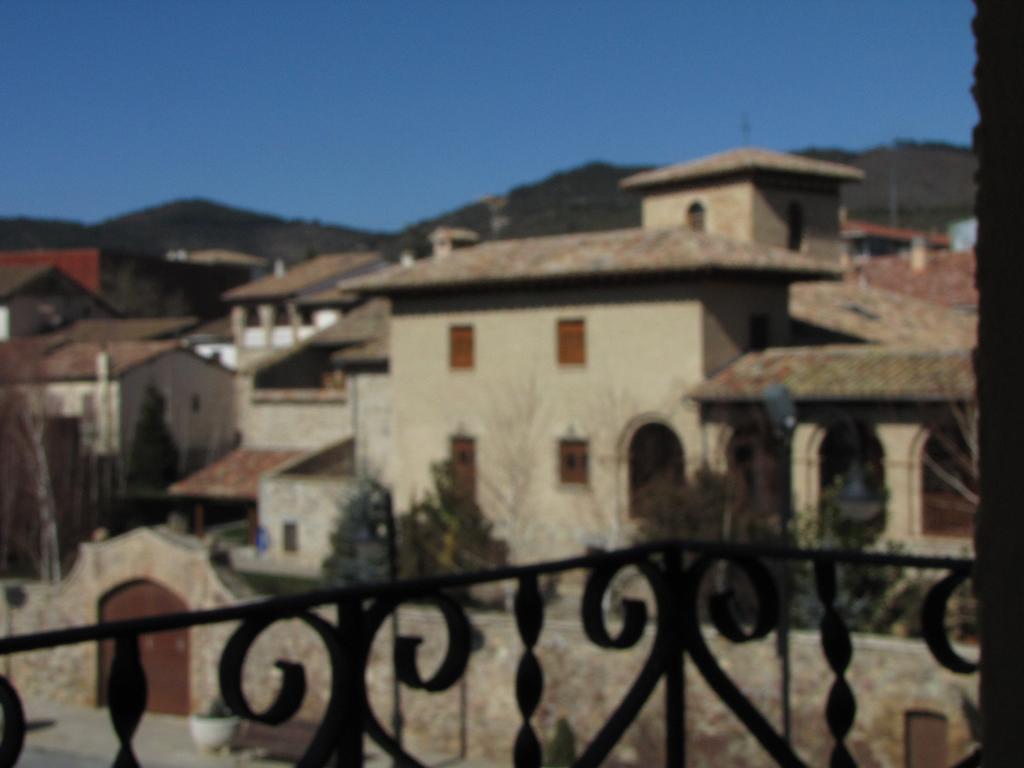 Hostal Beti-Jai Aoiz Exterior photo